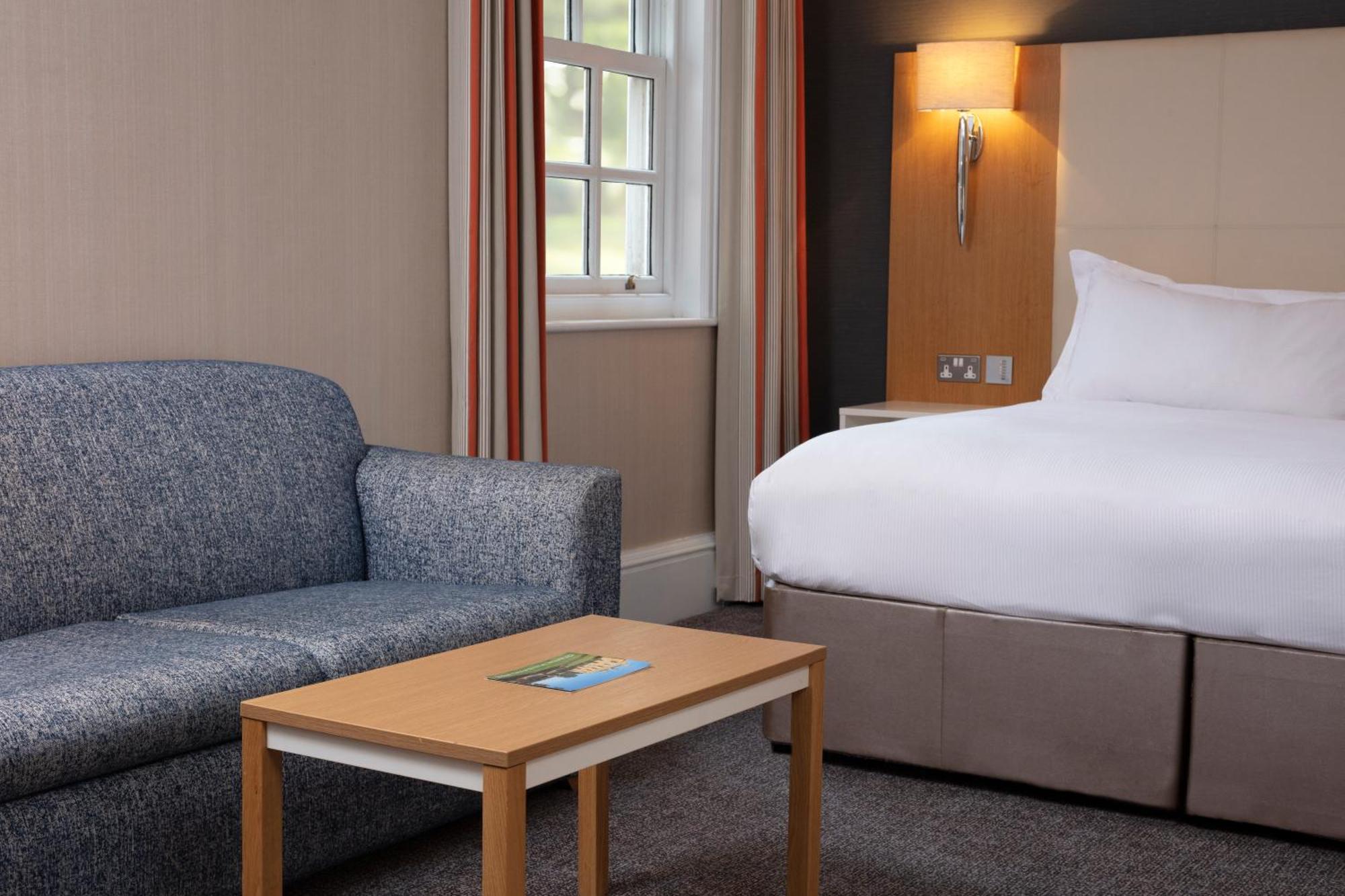 อัลตัน ฮอลล์ - คิวโฮเต็ลส์ Hotel ลีดส์ ภายนอก รูปภาพ